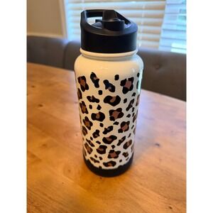 Swig Life Leopard Print Insulated Water Bottle 32oz Stainless Steel Straw Lid